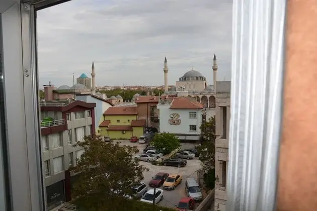 Basic Üç Kişilik Oda