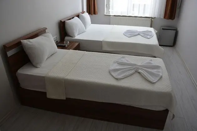 Basic Üç Kişilik Oda
