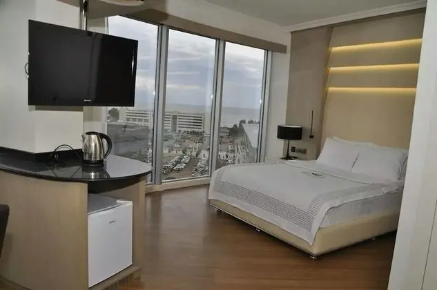 Deluxe Tek Büyük veya İki Ayrı Yataklı Oda, Deniz Manzaralı