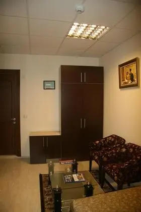 Triple, Şehir Manzaralı