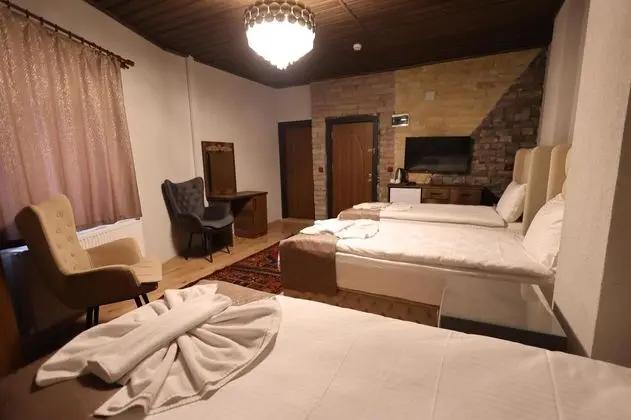 Triple, Şehir Manzaralı, Giriş Katı