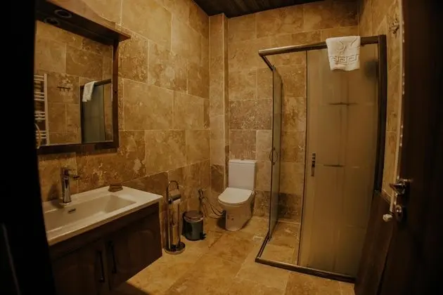 Triple, Şehir Manzaralı, Giriş Katı