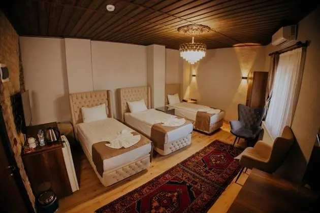 Triple, Şehir Manzaralı, Giriş Katı