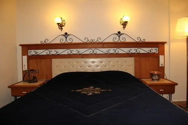 Tek Büyük veya İki Ayrı Yataklı Oda, Şehir Manzaralı