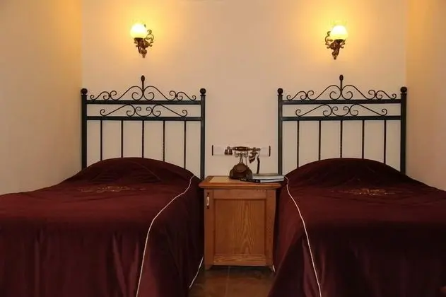 Tek Büyük veya İki Ayrı Yataklı Oda, Şehir Manzaralı