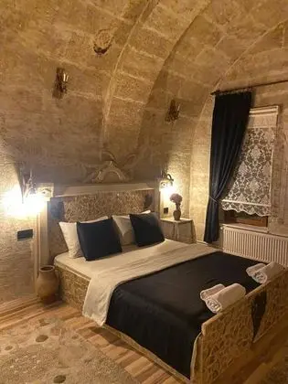 Basic Stone Room, Şehir Manzaralı