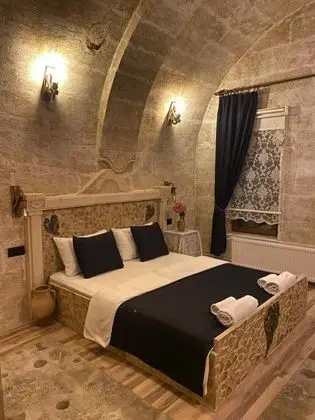 Basic Stone Room, Şehir Manzaralı