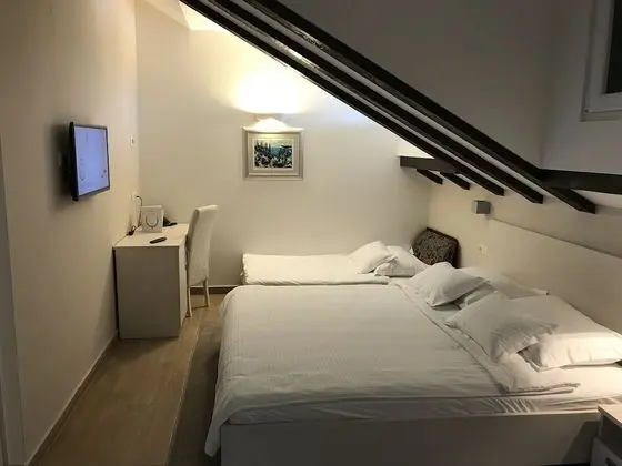 Standard Üç Kişilik Oda