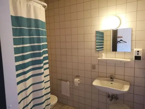 Tek Büyük Yataklı Oda, Özel Banyo