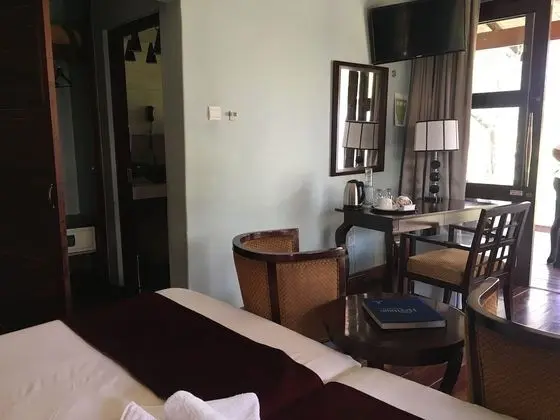 Honeymoon Tek Büyük Yataklı Oda
