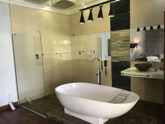 Honeymoon Tek Büyük Yataklı Oda