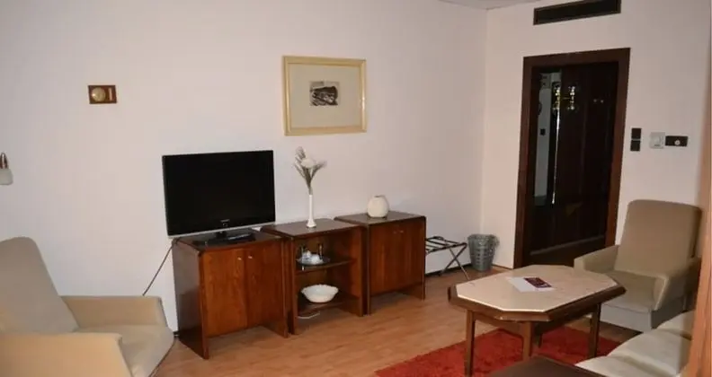 Süit, Balkon