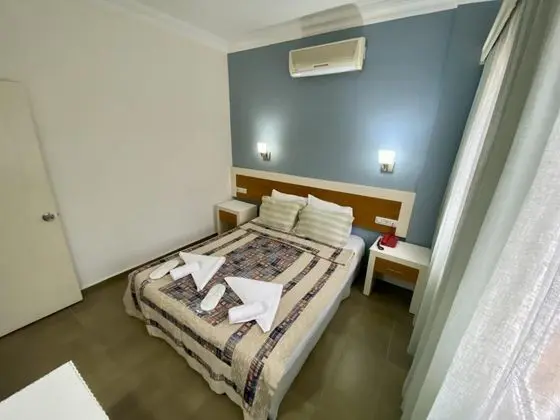 Suite, Kara ve Havuz Manzaralı, 2. Kat