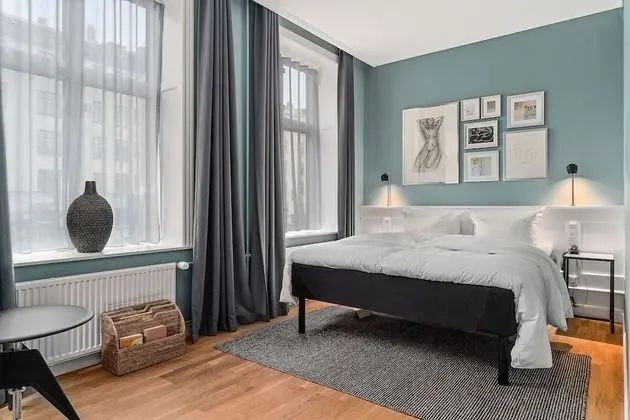 Standard Room (1 Double Bed or 2 Single Bed180x200cm)