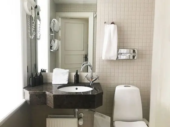 Standard Room (1 Double Bed or 2 Single Bed180x200cm)