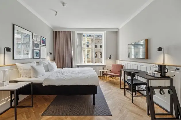 Standard Room (1 Double Bed or 2 Single Bed180x200cm)