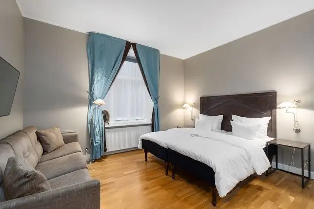 Superior Room (1 King Size Bed or 2 Single 180x200cm)