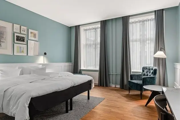 Superior Room (1 King Size Bed or 2 Single 180x200cm)