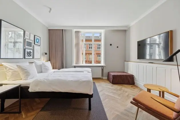 Superior Room (1 King Size Bed or 2 Single 180x200cm)