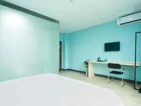 Deluxe Tek Büyük Yataklı Oda