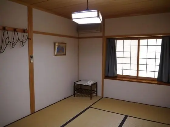 Traditional Oda, Sigara İçilmez, Ortak Banyo (Japanese Style, 6 Tatami Mats)
