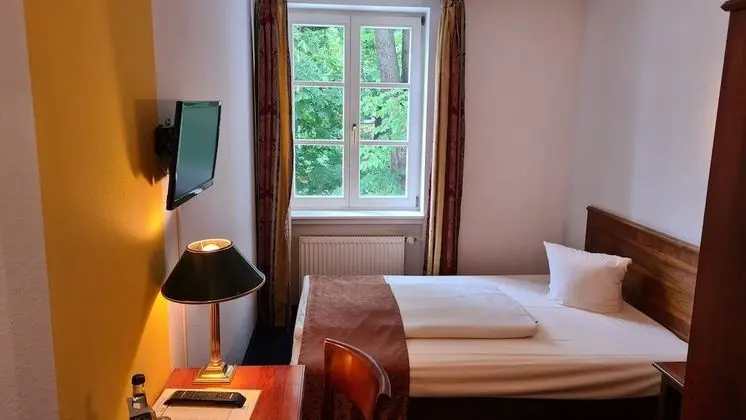 Basic Tek Kişilik Oda