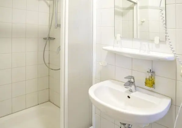 Standard Oda, 1 Tek Kişilik Yatak