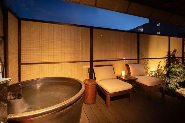 Süit (with Open-Air Bath, 65m2)