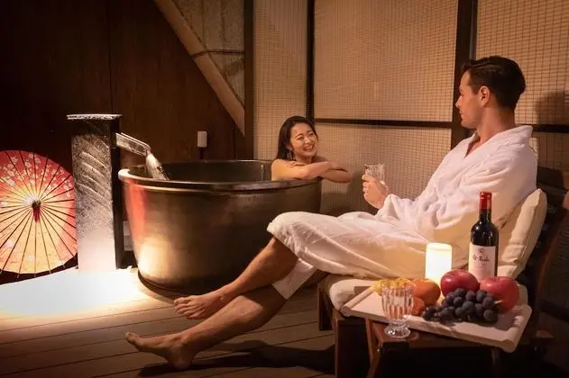 Süit (with Open-Air Bath, 65m2)