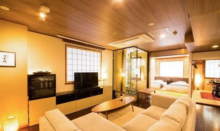 Çatı Katı Süiti (Penthouse) (Stay)