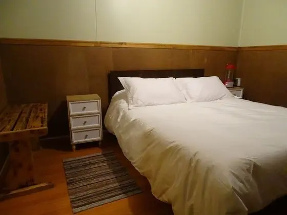 Traditional Tek Büyük Yataklı Oda