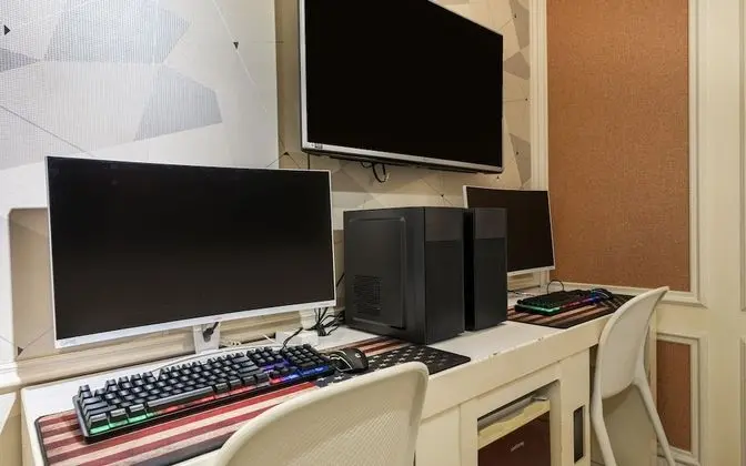 Oda (GAME PC ROOM(NetflixDisney +))