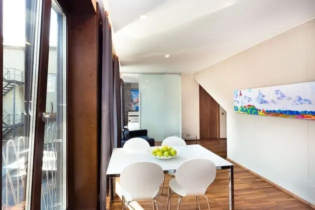 APARTMENT 3, Large 1 Bedroom