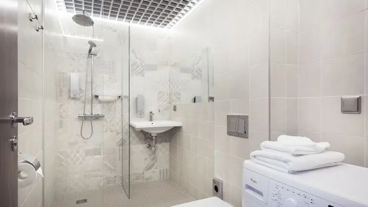 APARTMENT 3, Large 1 Bedroom