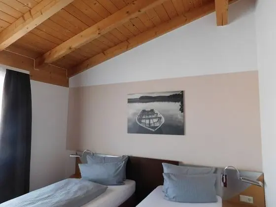 Comfort Tek Büyük veya İki Ayrı Yataklı Oda, Balkon