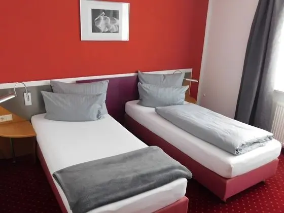 Comfort Tek Büyük veya İki Ayrı Yataklı Oda, Balkon