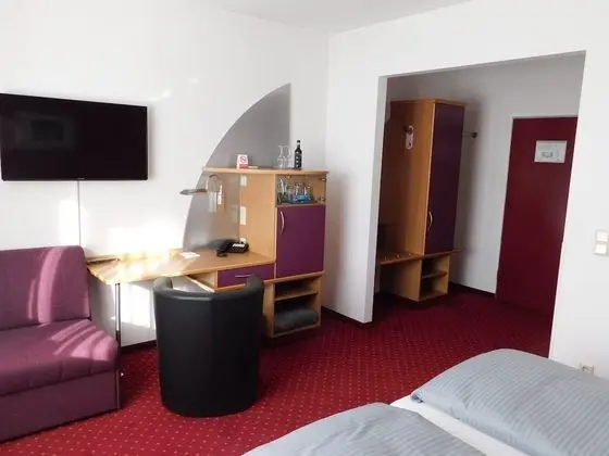 Comfort Tek Büyük veya İki Ayrı Yataklı Oda, Balkon