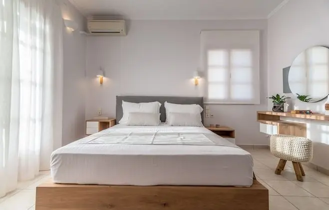 Superior Oda, Deniz Manzaralı (1st Floor)