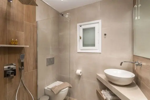 Superior Oda, Deniz Manzaralı (1st Floor)