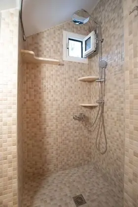 Luxury Dört Kişilik Oda (First Floor)