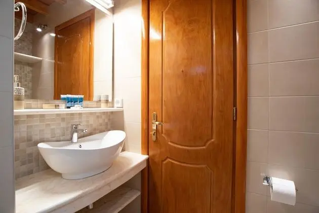 Luxury Dört Kişilik Oda (First Floor)