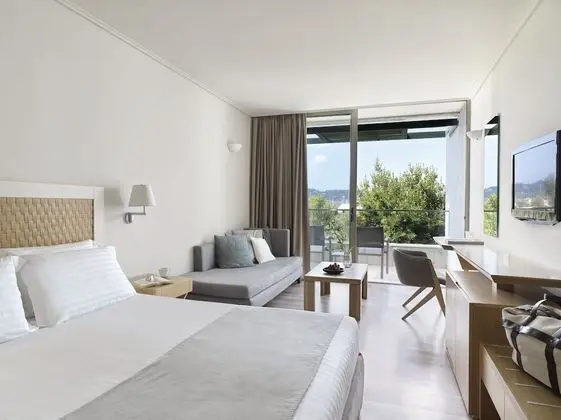 Tek Büyük Yataklı Oda, Bahçe Manzaralı (Main Building)