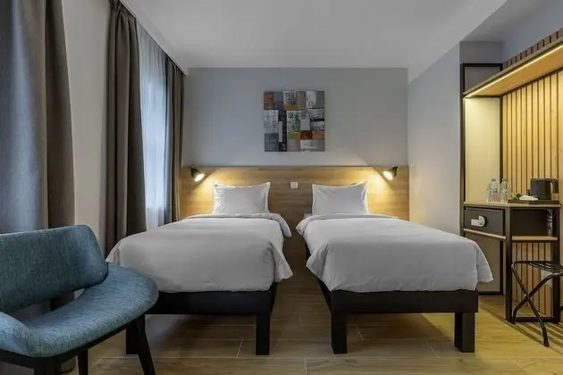 Comfort Tek Büyük veya İki Ayrı Yataklı Oda
