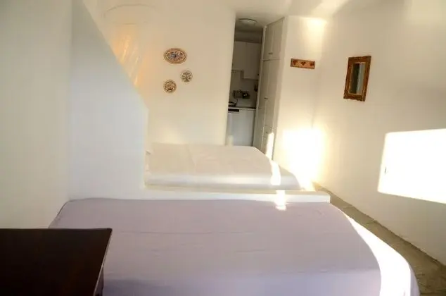 Üç Kişilik Oda, Deniz Manzaralı
