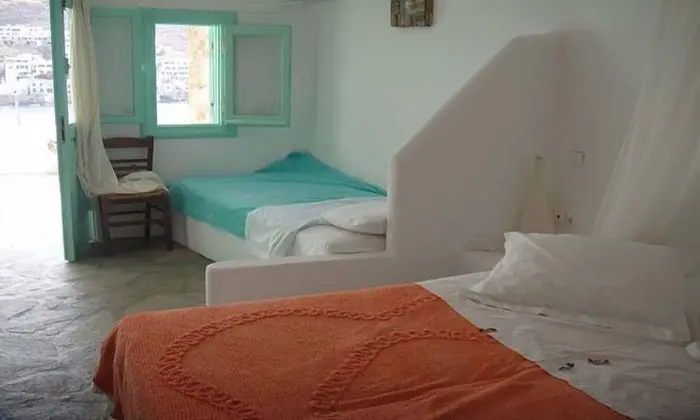 Üç Kişilik Oda, Deniz Manzaralı