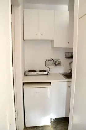 Üç Kişilik Oda, Deniz Manzaralı