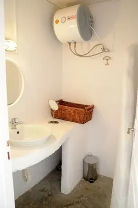 Üç Kişilik Oda, Deniz Manzaralı