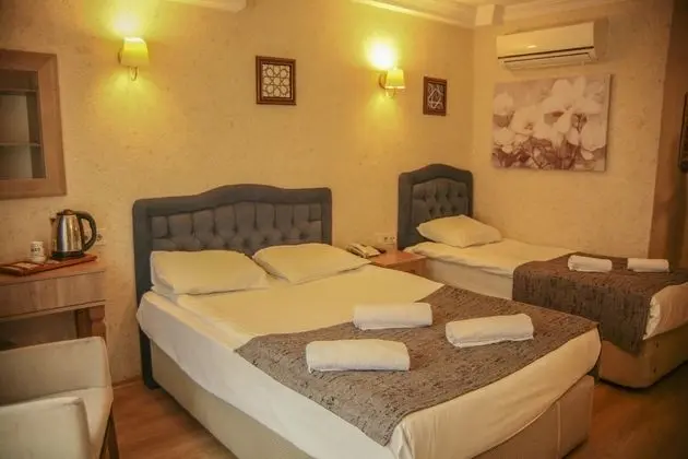Standard Üç Kişilik Oda