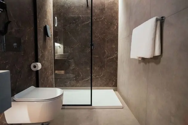 Economy Üç Kişilik Oda