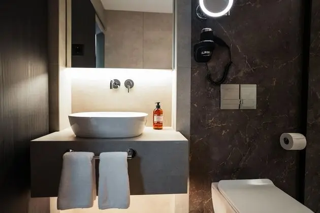 Tek Büyük veya İki Ayrı Yataklı Oda